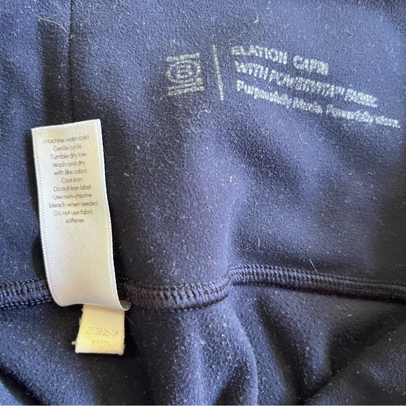 Athleta Elation Capri with Powervita Fabric - Size Small - Picture 8 of 9